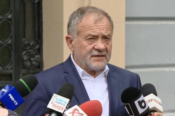 Consilierii judeţeni ai lui Buzatu consideră şedinţa online, ilegală