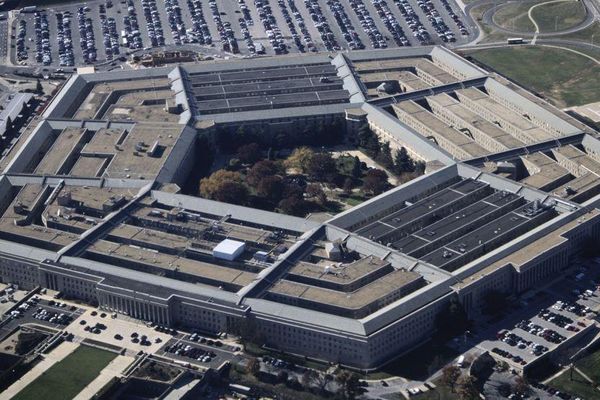 Pentagonul l-a avertizat pe Trump de apariţia „noului coronavirus,” cu trei ani înainte