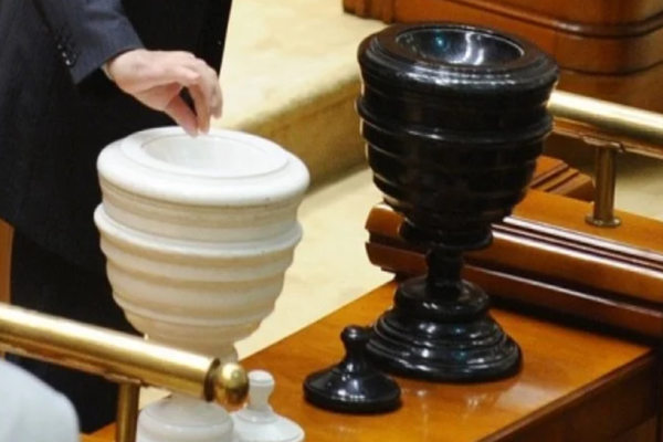 Când va introduce PSD moțiunea de cenzură?