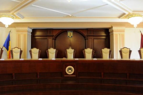 Miron Mitrea: Nu mai reclamați la Curte toate neputintele politice!