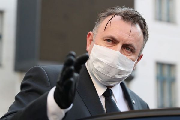 SCANDAL ÎN PNL. Război între ministrul Nelu Tătaru și ministrul Monica Anisie!