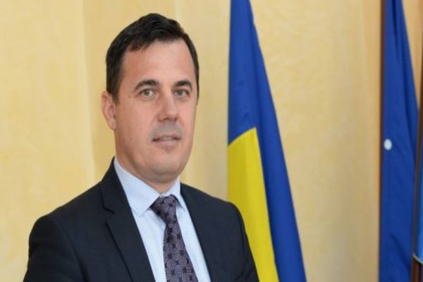 Președintele și premierul, executați politic de PSD pentru susținerea acordata ministrului Ion Stefan