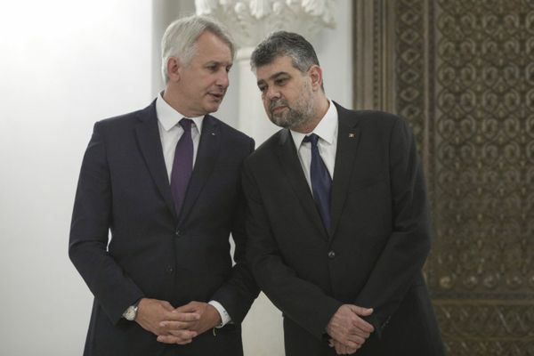 Ciolacu și Teodorovici s au împăcat făcând glume acide la adresa alaiului liberal din Drumul Taberei