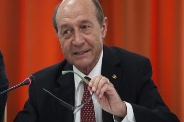 Traian Băsescu, misiune grea și umilitoare pentru a baga PMP în Parlament 
