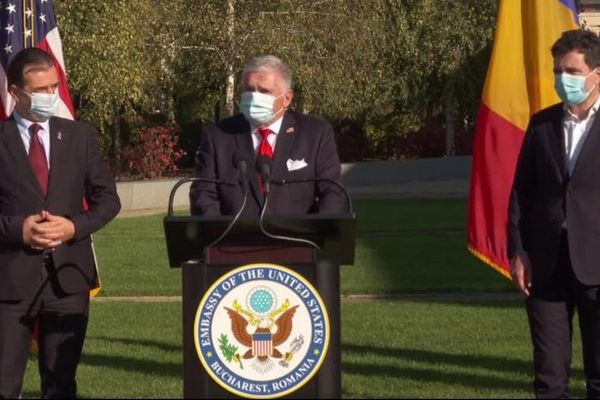 Bădulescu îl denunță pe Nicușor Dan pentru afacerea ”Mc Donald's - terenuri gratis”