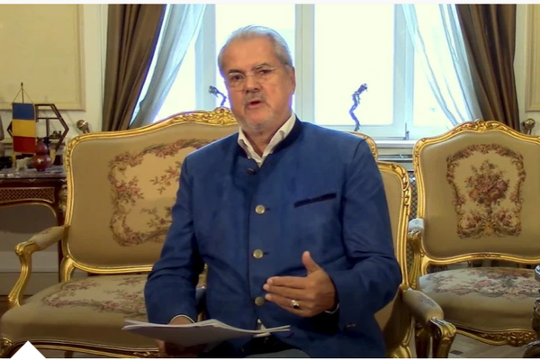 Adrian Năstase: David Muniz încalcă regulile Convenției de la Viena