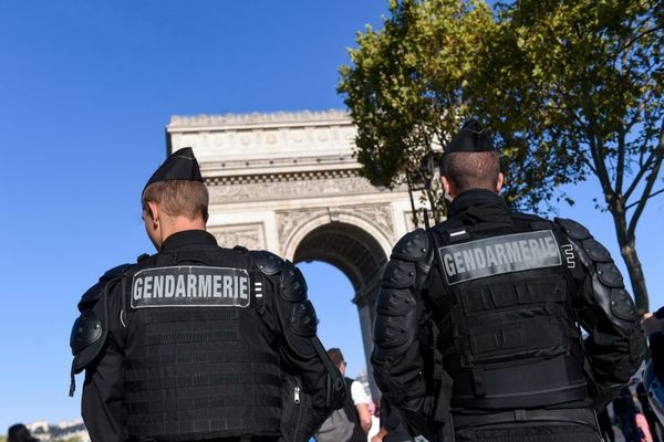 De Paște, românii se vor ruga cu jandarmul lângă ei