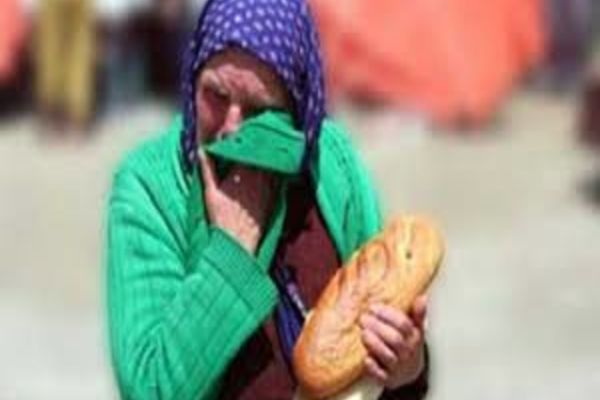 Umilință maximă. Vârstnici săraci și pensionari, fără tichete sociale de Paște