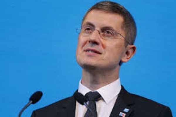 PSD îl avertizează pe Barna: FĂRĂ PENALI ÎN FUNCȚII PUBLICE!