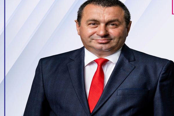 PSD câştigă alegerile, la Deveselu