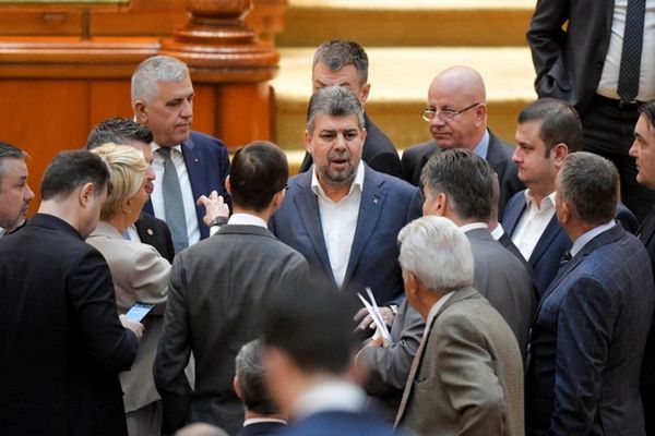 Moțiunea PSD, gata pentru semnare: Dreapta a adus sărăcie și haos în România 