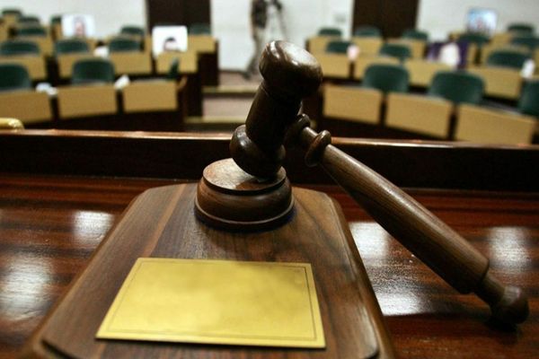 Decizie bombă: doctoratul plagiat ajunge la CCR. O instanță a admis sesizarea Curții Constituționale - răsturnare de situație în justiție