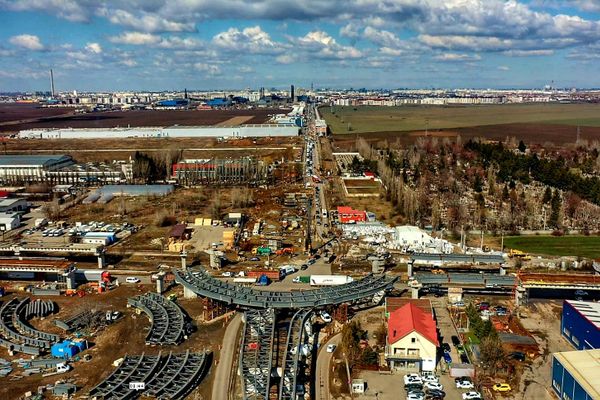 Primarul PSD al sectorului 4, Daniel Băluță, inovează: primul sens giratoriu suspendat din capitală