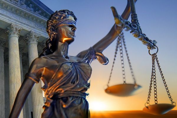 PEDEAPSA SAU DREPTATE?