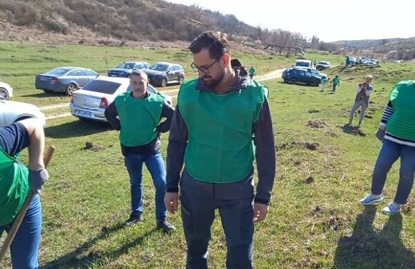 Adrian Chesnoiu a notificat Comisia Europeană și a obținut dreptul de a acorda jumătate de milliard de Euro pentru împădurire