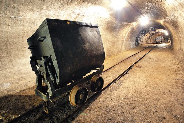 PSD se opune închiderii minelor