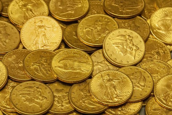 Românii au plătit peste 1300 de tone de aur marilor imperii