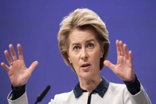 Comisia Europeană : Ursula von der Leyen NU candidează la funcţia de secretar general al NATO