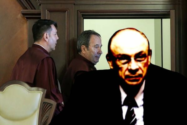 Guvernul e pregătit pentru surprize de la "specialii" CCR