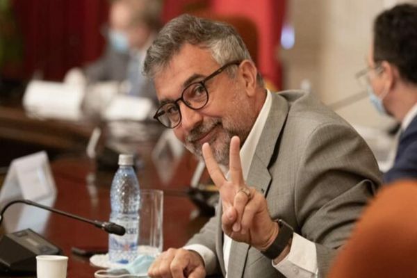 Lucian Romașcanu: pițifelnic care latră 