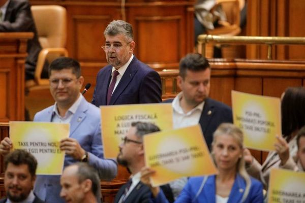 Premierul și-a asumat răspunderea în fața Parlamentului 