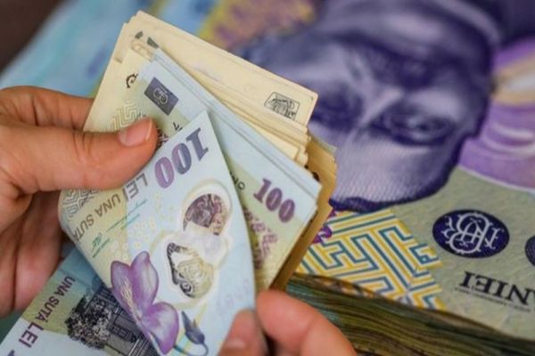 SORIN GRINDEANU: OAMENII TREBUIE SĂ BENEFICIEZE DE SALARII DECENTE 