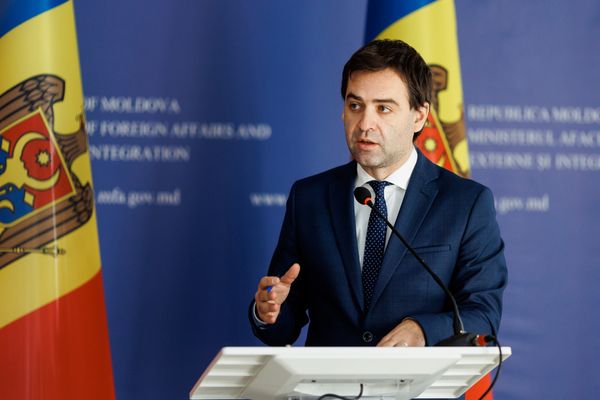 Ministrul de externe al Republicii Moldova, Nicu Popescu, şi-a anunţat demisia