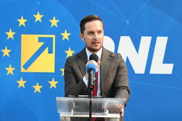 STELIAN BUJDUVEANU: PRIMARUL GENERAL TREBUIE SĂ FIE UNUL CU EXPERIENȚĂ. PENTRU CĂ DACĂ VINE CINEVA CARE N-A MAI AVUT FUNCȚII EXECUTIVE, PRIN INSTINCT VA BLOCA ADMINISTRAȚIA 