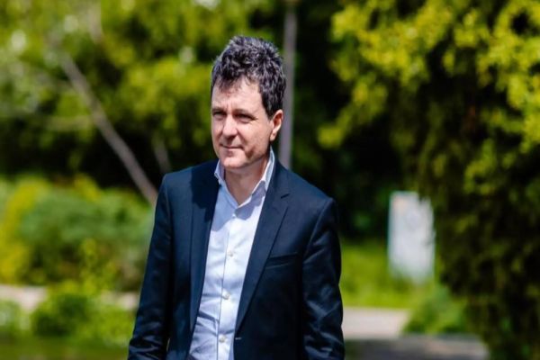 PSD, DESCHIS LA REFERENDUMUL LUI NICUȘOR DAN, DAR CU CONDIȚII: POSIBILE NOI ÎNTREBĂRI LEGATE DE PROBLEMELE LOCUITORILOR DIN BUCUREȘTI