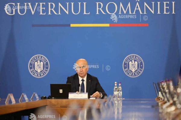 Săptămână decisivă pentru tăierile de venituri și concedierile din administrație: Guvernul pregătește ordonanța, angajații anunță grevă generală