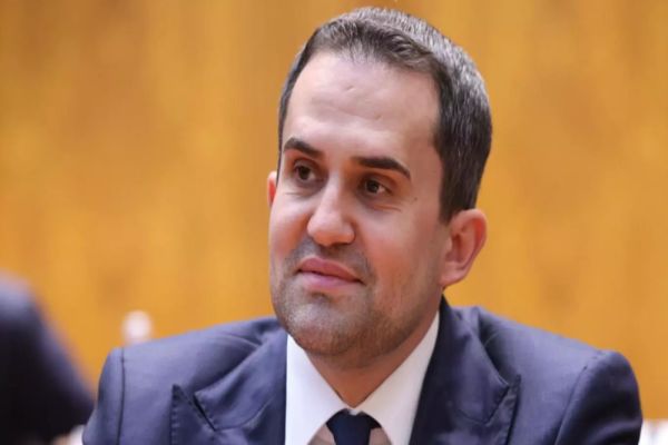 Ministrul Transporturilor pune piciorul în prag. Mesaj clar pentru Bolojan: „Economia nu se repară prin biruri. Pachetul de relansare al PSD nu este negociabil!”