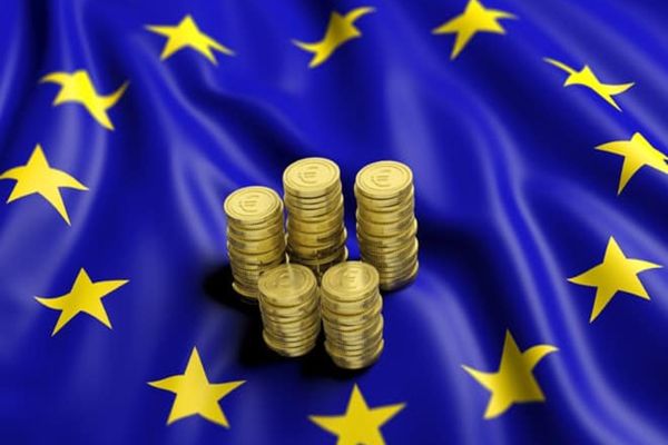 ÎN CEHIA PARTIDUL MILIARDARULUI BABIS NEGOCIAZĂ UN GUVERN DE COALIȚIE CU EUROSCEPTICII ȘI EXTREMA DREAPTĂ