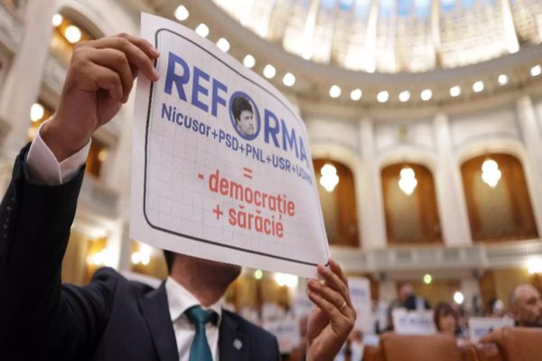 SCANDAL URIAȘ ÎN COALIȚIE PE REDUCEREA LA 300 A NUMĂRULUI DE PARLAMENTARI. CINE AMENINȚĂ CĂ IESE DE LA GUVERNARE? - VIDEO