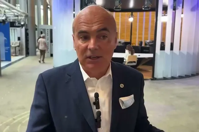 Rareș Bogdan cere demisia Ursulei von der Leyen! Înlocuitorul ei, Emmanuel Macron